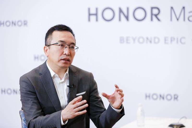 荣耀CEO赵明因私因辞任，重大人事变动引关注